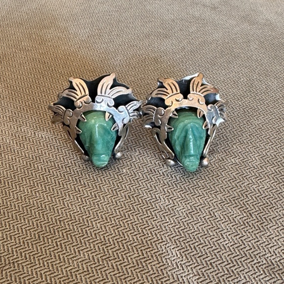 Vintage Sterling Silver Taxco Mexico Carved Mask Face Green Onyx Earrings TV-21